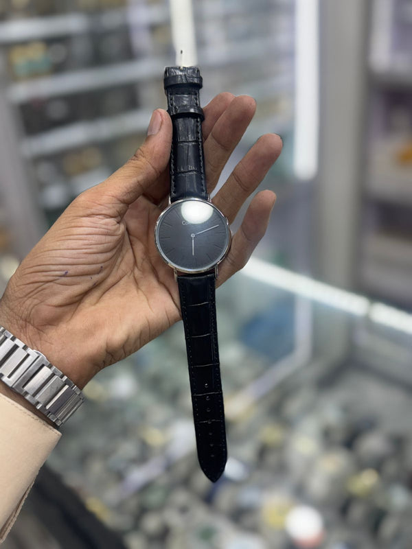 Colev Kie Minimalist Watch – Genuine Leather Strap | Black & White Dial